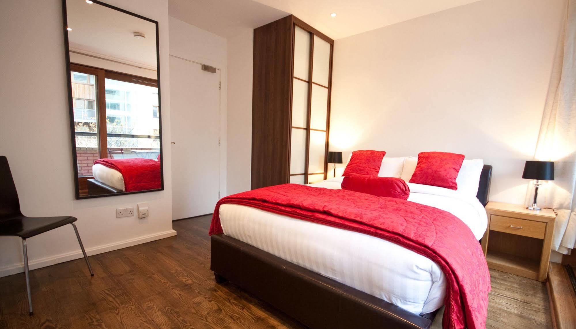 Dockland Apartments Dublin City Екстер'єр фото